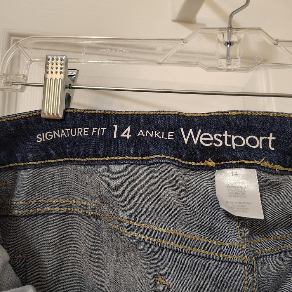 Westport Dark Blue Denim Jeans - Picture 3 of 4